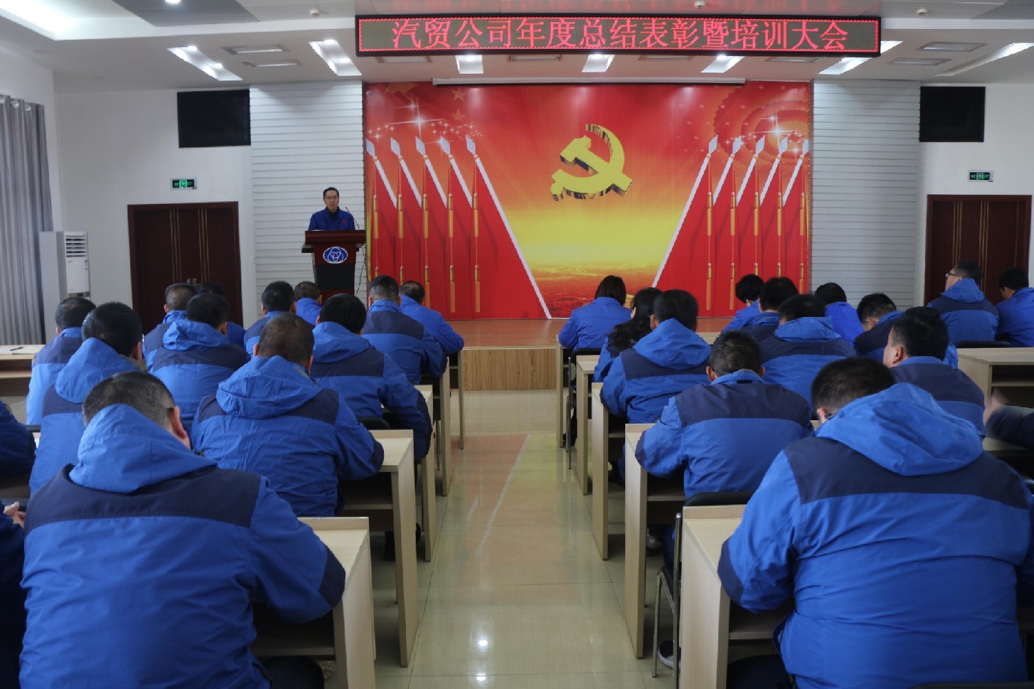 湖北三環防水沖鋒衣定做